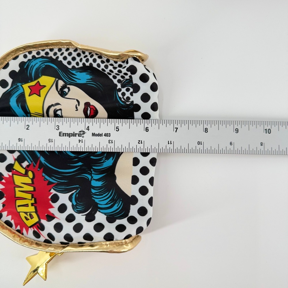 LONDON SOHO NEW YORK Wonder Woman Comic Print Makeup Bag Set Gold Trim 2 Piece - Picture 7 of 13